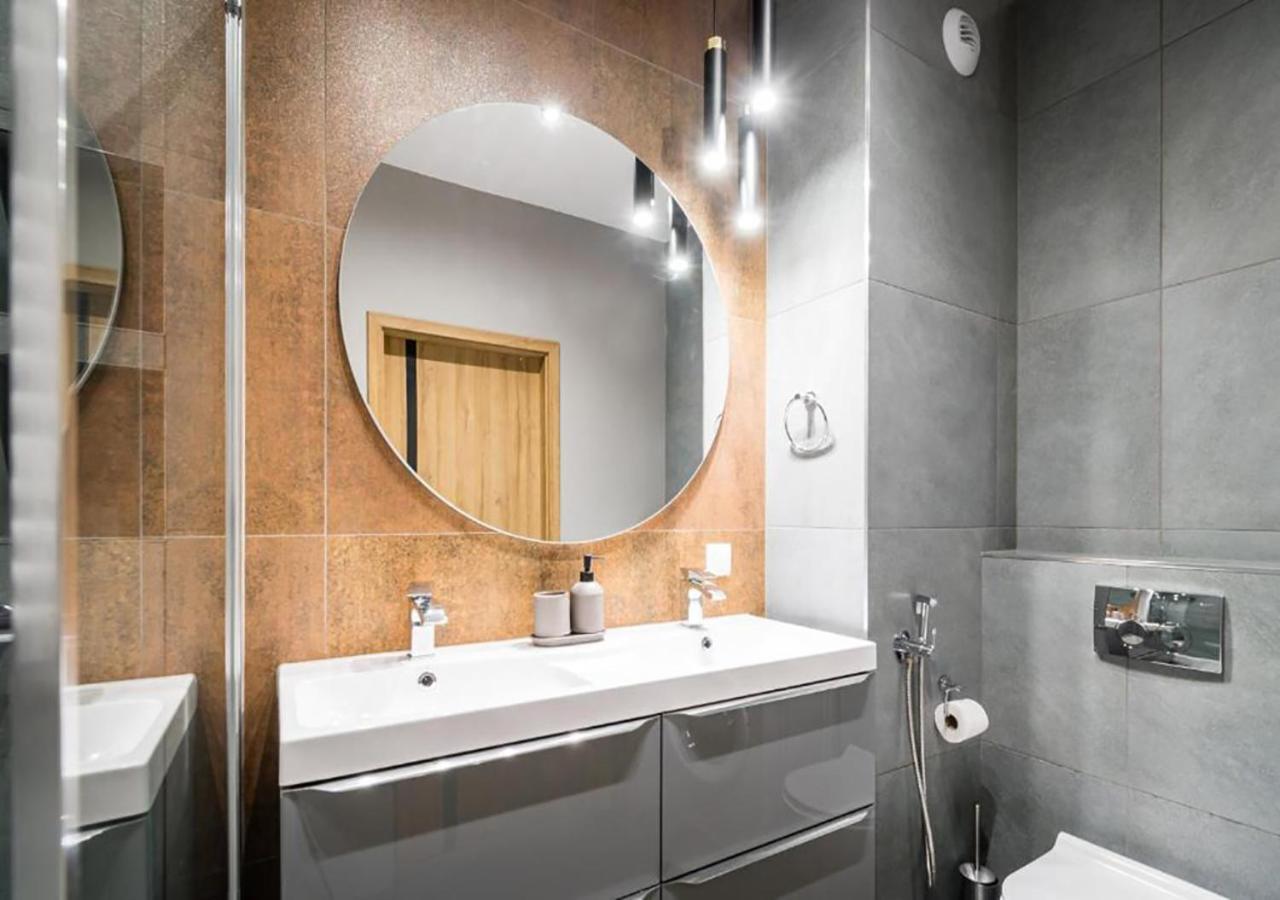 Gh Luxury Apartment คราคูฟ ภายนอก รูปภาพ